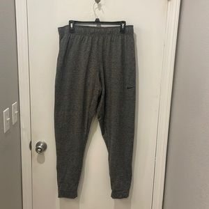 Nike Dri-Fit Joggers - grey - XL